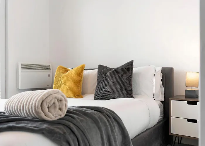 Daire New 2br In Kinetic, Talbot Road *