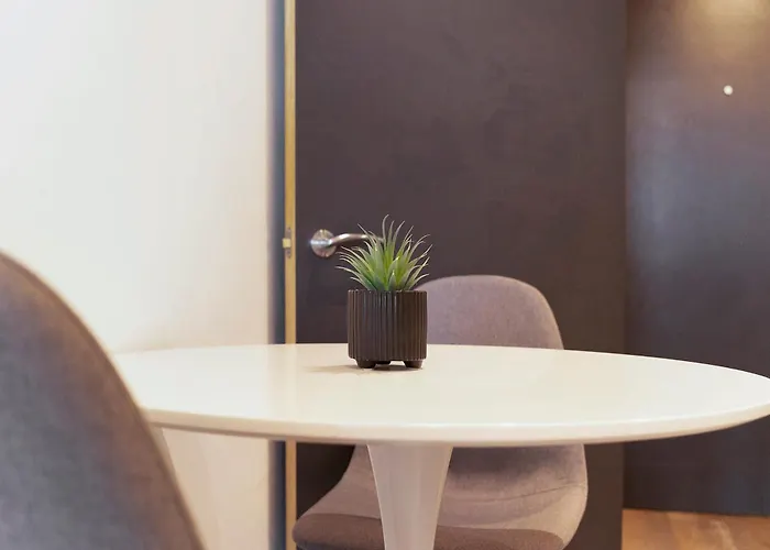 New 2br In Kinetic, Talbot Road Daire *