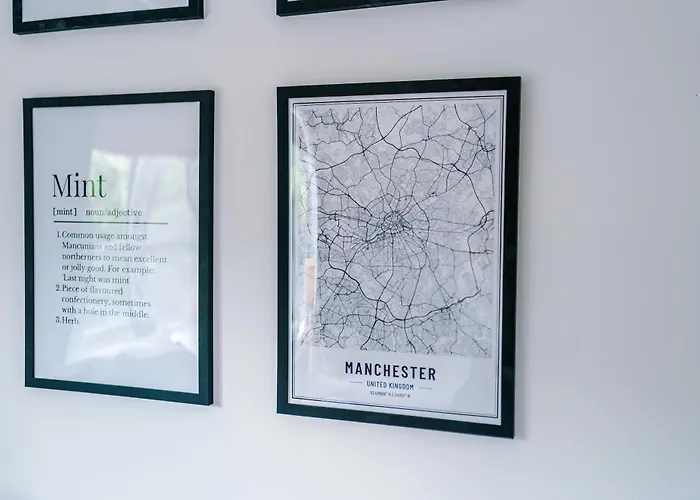 Stunning Riverside 3-bed By 53 Degrees In With Garden & Free Parking!