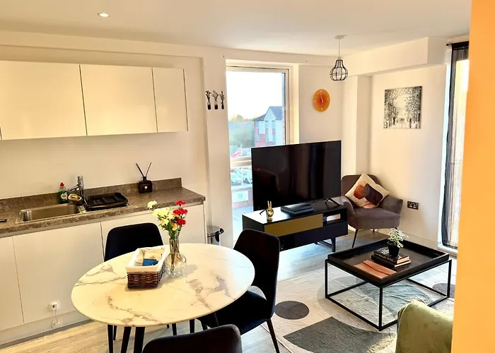 Daire Mcr 1br Getaway With Rooftop Access & Prime Location *