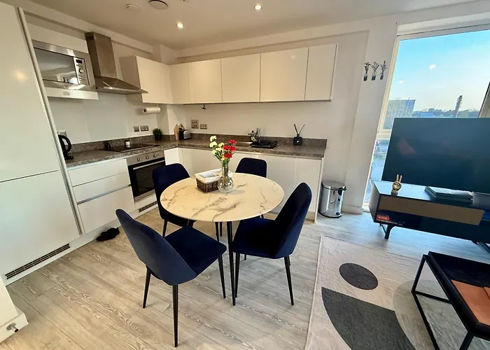 Mcr 1br Getaway With Rooftop Access & Prime Location * Mánchester