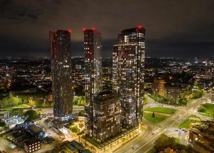 Luxury 2 Bed Penthouse With Stunning Views In Centre Manchester