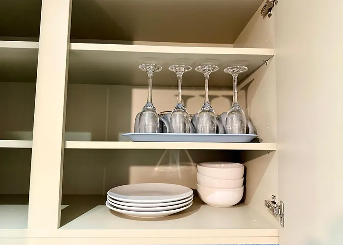 Elegant 2-bed 2-bath In With Balcony מנצ'סטר