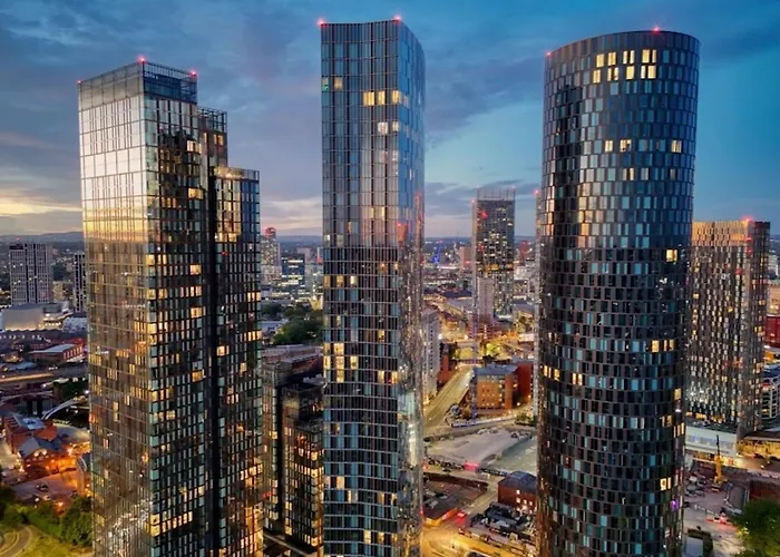 아파트 Modern 2 Bed Penthouse With Stunning Views In Center *