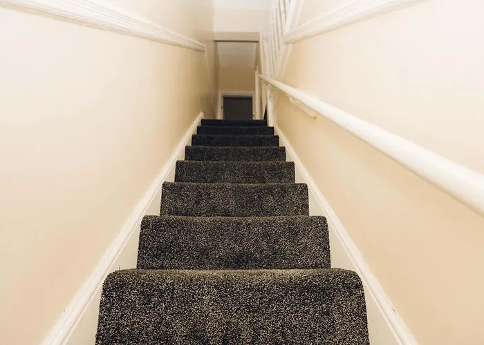 2 Beds Suburb Nestled Nook Daire *