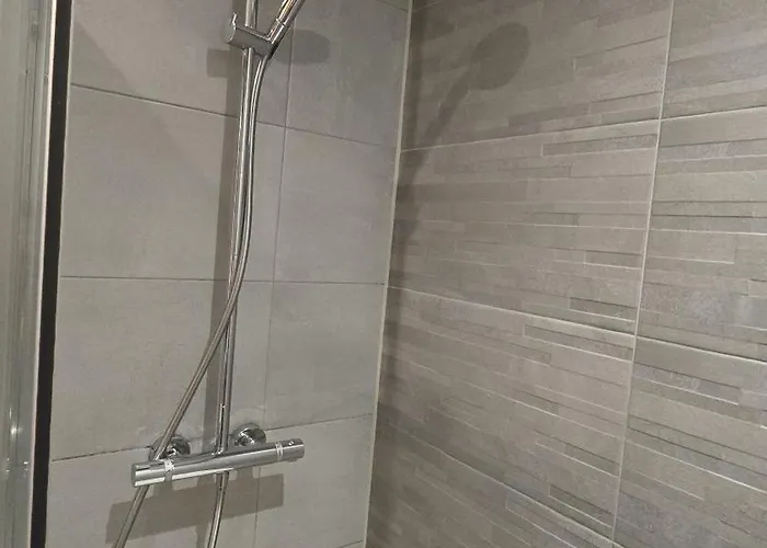 Elegant 2bd & 2ba Centre Luxury With View * Manchester