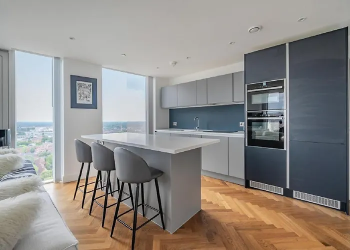 Exceptional Two Bedroom Of The South Tower *