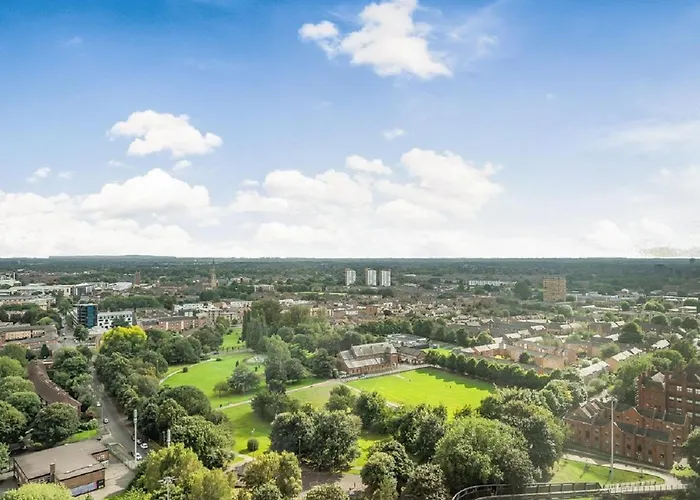 Nyaraló Exceptional Two Bedroom Of The South Tower Manchester