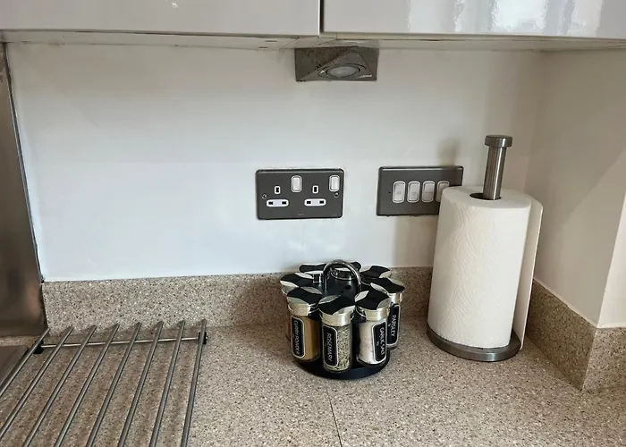 Σπίτι διακοπών 3br-sleeps 6 -walk To Etihad & Ao Arena *