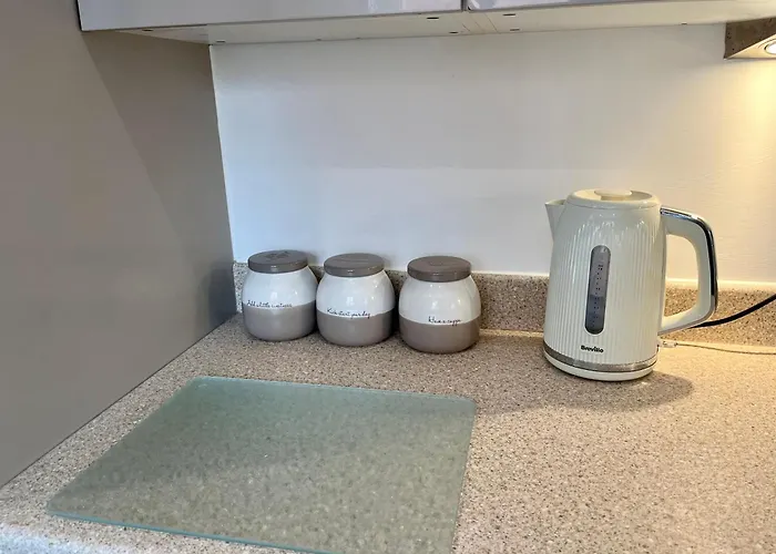 3br-sleeps 6 -walk To Etihad & Ao Arena Tatil Evi *