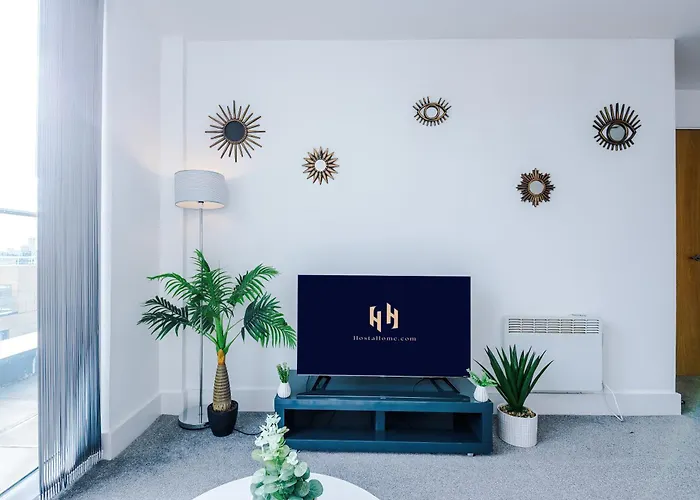 2 Bedroom Penthouse With Balcony By Host A 아파트 맨체스터
