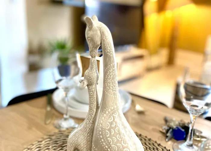 Safari 2 Bedroom Condo With Free Secure Parking Mánchester