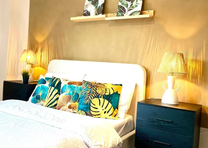 Safari 2 Bedroom Condo With Free Secure Parking Апартаменты *