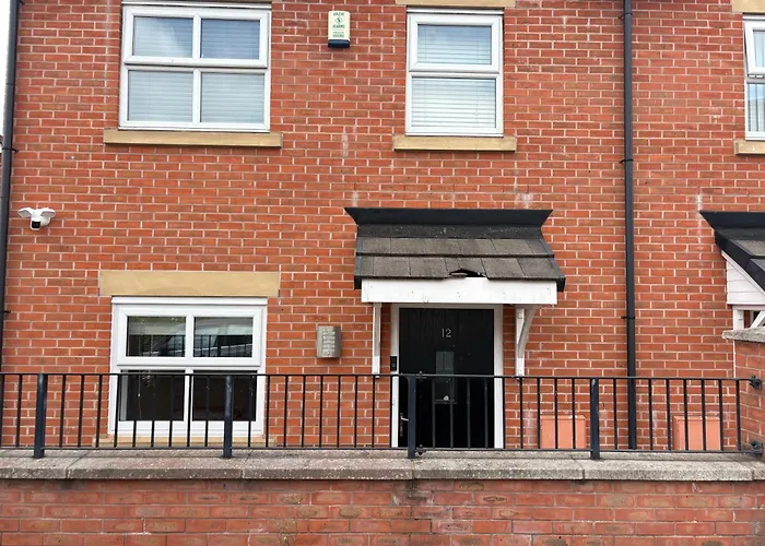 Joels Place Apartament *