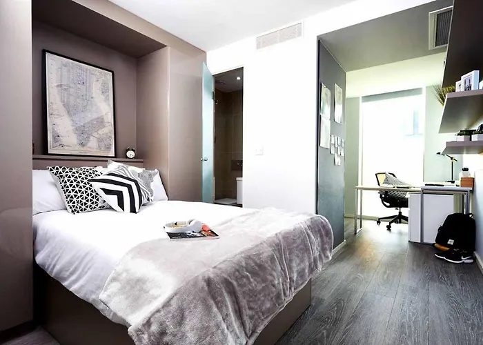 Student Only Classic At First Street