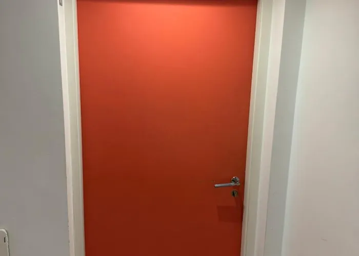 Centre Flat Available For Bookings Of 2 Weeks Or