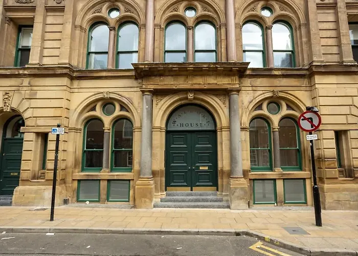 Unique Centre Luxury Three Bed Manchester