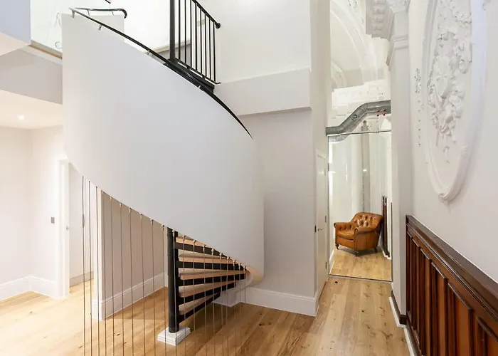 Unique Centre Luxury Three Bed *