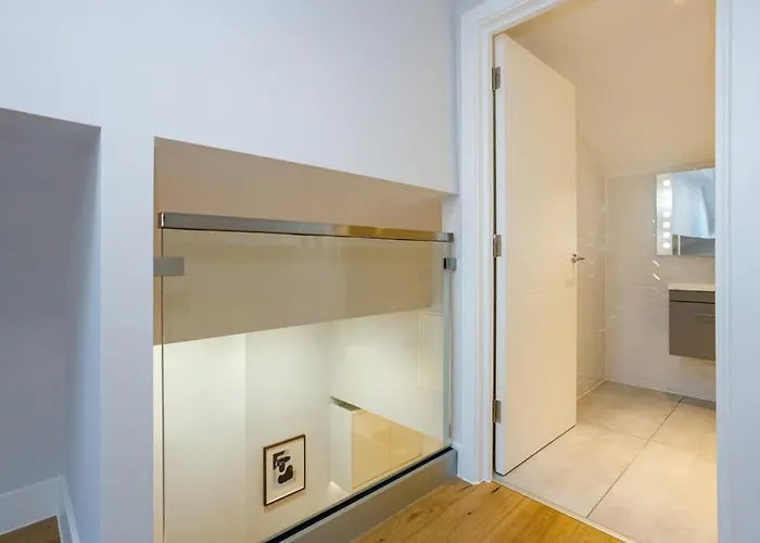 Centre Duplex 아파트