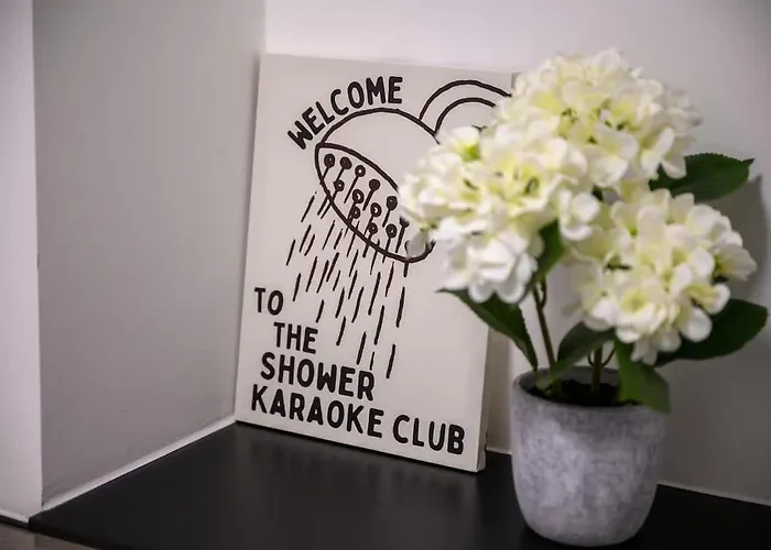 Апартаменты Skyline Old Trafford Flat By Superhost *