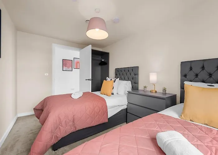 Skyline Old Trafford Flat By Superhost * 맨체스터