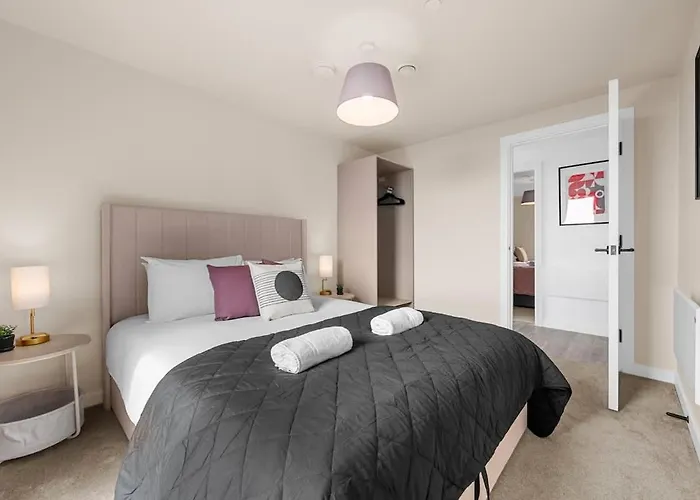 Skyline Old Trafford Flat By Superhost Апартаменты