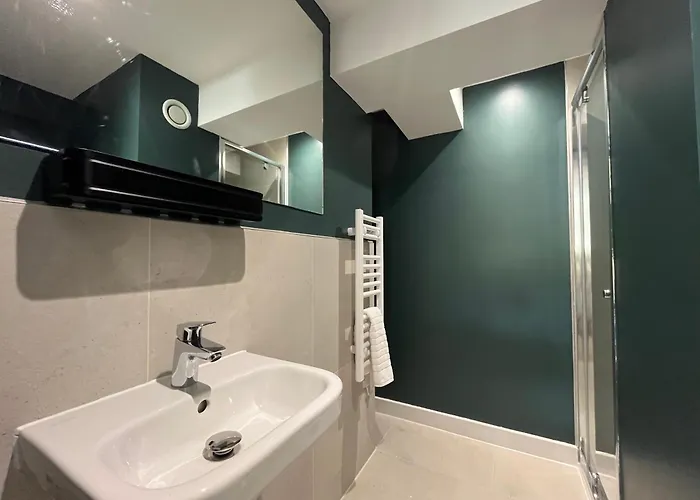 Stylish Duplex In Apartman *