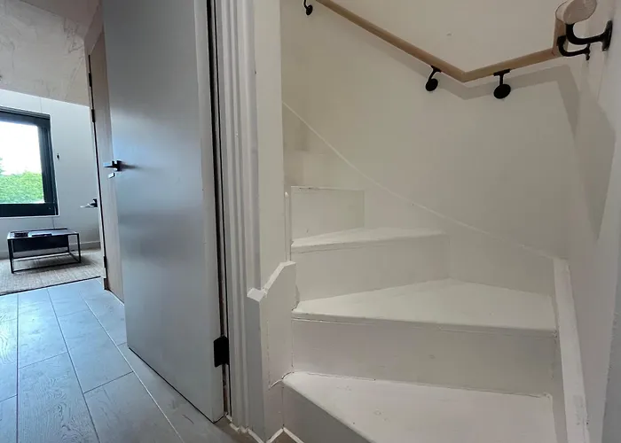 Stylish Duplex In Apartman *