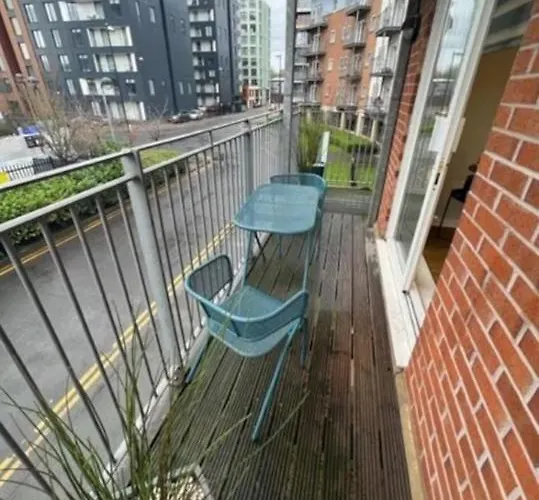 Salford Quays - * 맨체스터