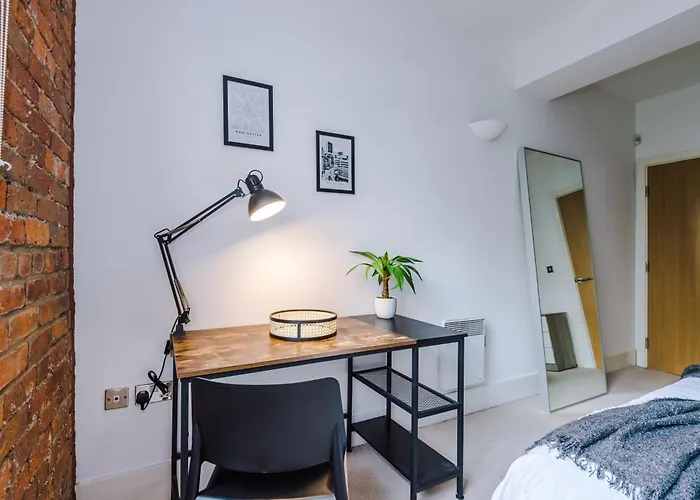 Converted Mill, Stylish In Castlefield Manchester