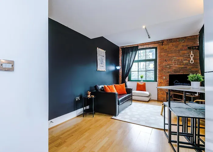 Converted Mill, Stylish In Castlefield