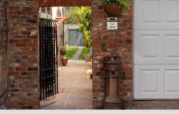 Апартаменты The Heaton Moor *