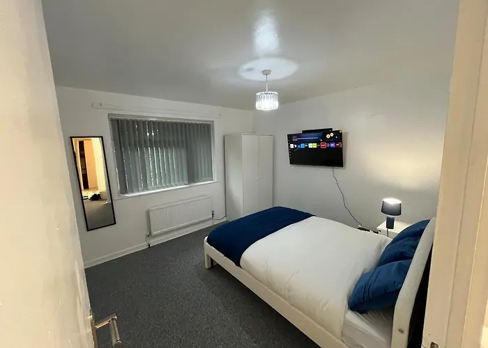 3 Bedroom Luxurious Manchester