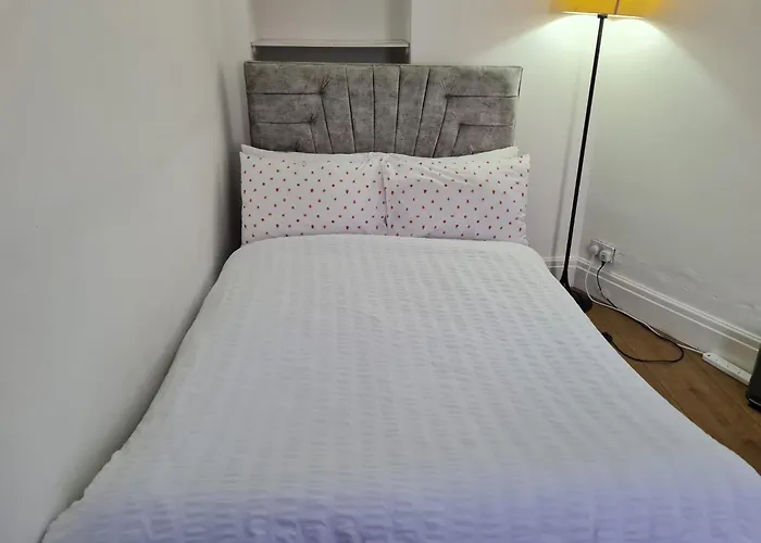 Scotland Street, Newton Heath Guest house Manchester