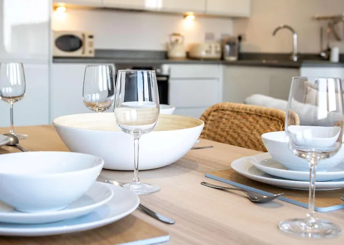 Zeni Alexandra Rise Two Bed Flat Apartament Manchester