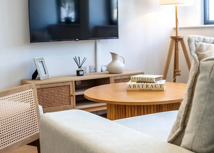 Apartamento Zeni Alexandra Rise Two Bed Flat *