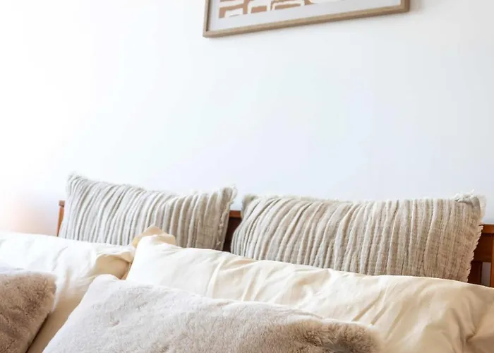 Zeni Alexandra Rise Two Bed Flat Apartament Manchester