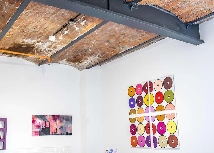 Stunning 2 Bed Near Etihad