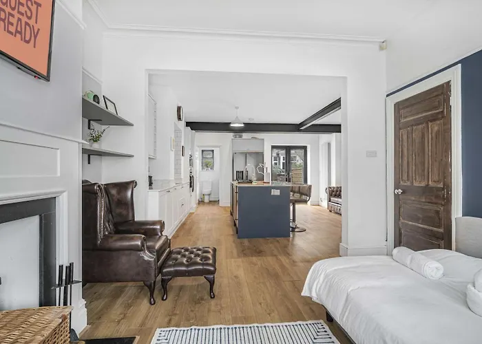 Pensión Guestready - Stylish In Mánchester