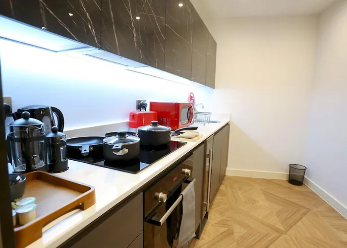 Mill Conversion Flat Mins From Bars Shops - Pass The Keys * Manchester