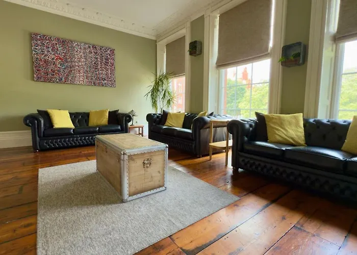 Manchesters Ultimate House - Hot Tub - Sleeps 22! Dom wakacyjny *