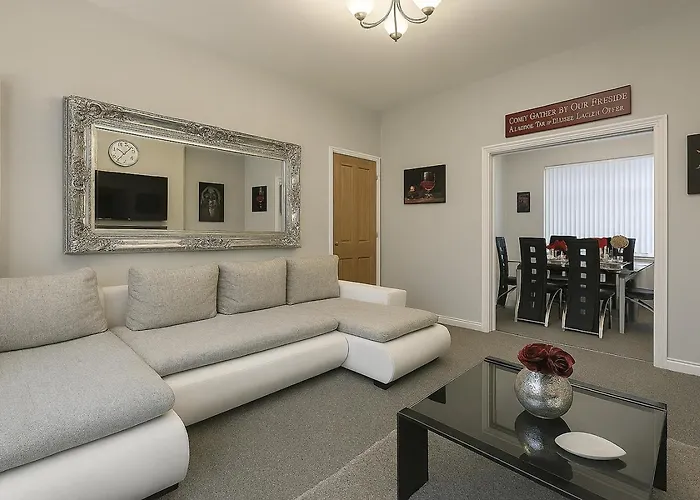 Stunning Home. Free Parking. * Manchester