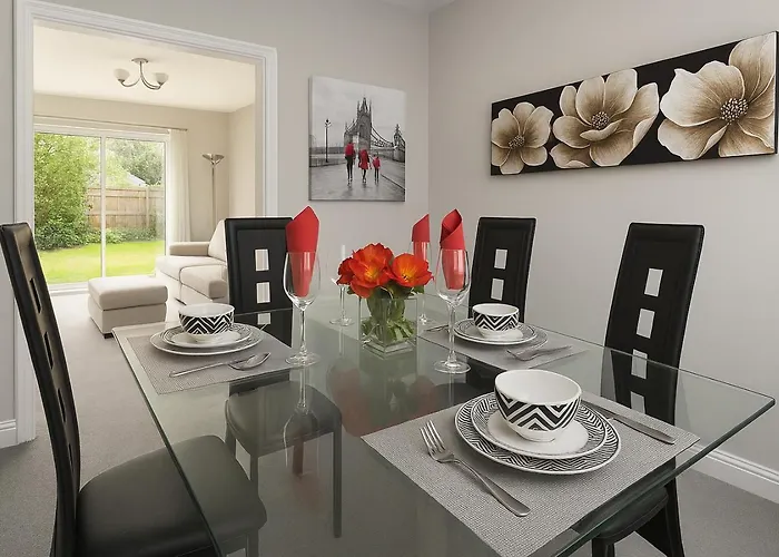 Stunning Home. Free Parking.