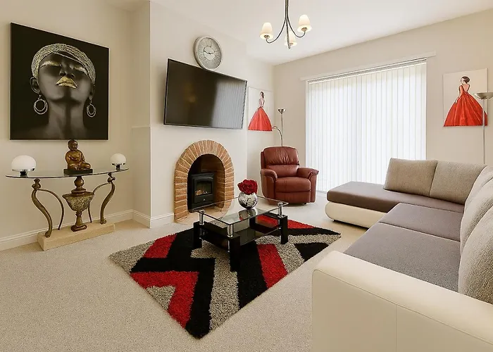 Stunning Home. Free Parking. Dom wakacyjny Manchester