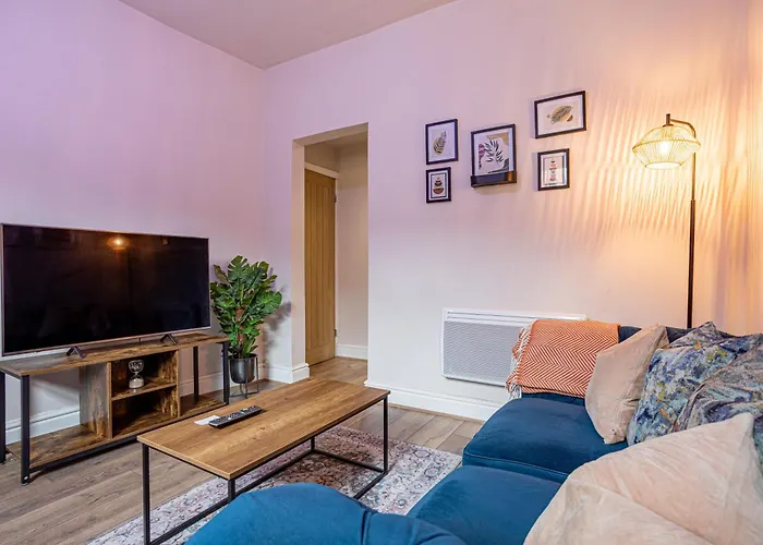 Beautiful Flat - Great Location - Perfect For Long *