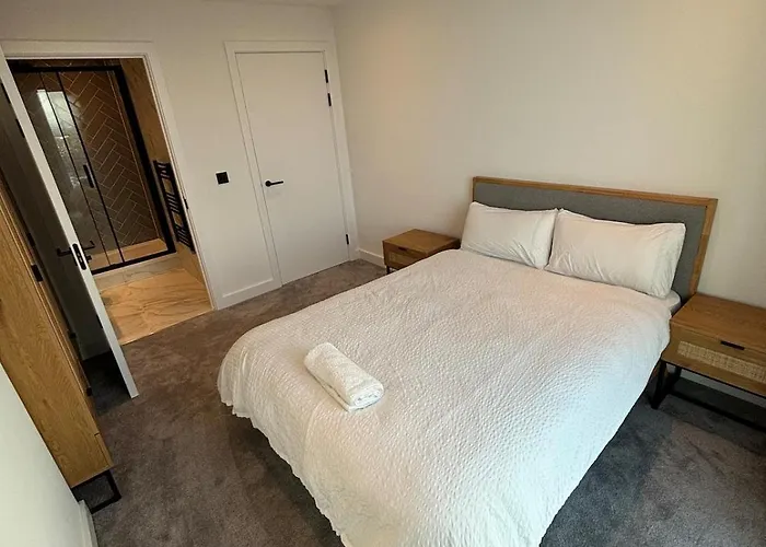 아파트 The Banks - Private Modern 2-bed Skyline 맨체스터