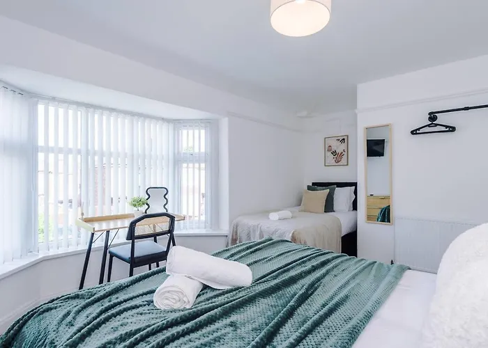 Comfortable & Spacious 3br House Near Coop Live Arena & Etihad Stadium With Free Parking - New Management Since Jan '26 Appartamento Manchester