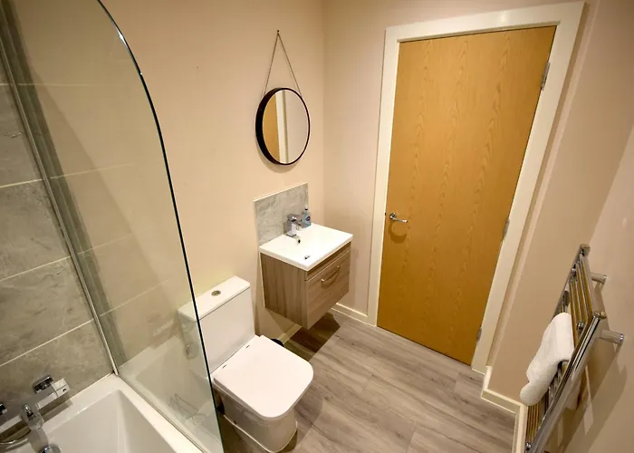 Sandringham Ground Floor Dbl Bed & Parking 아파트 맨체스터