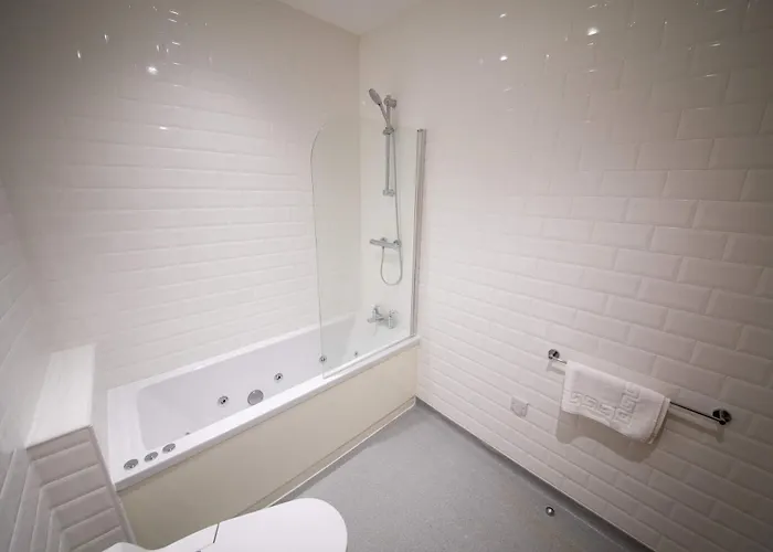 Lovely 1 Bed Close To Etihad 아파트 *