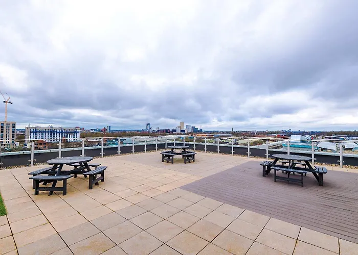 Modern 2 Bed With Balcony By Host A Apartmán Manchester